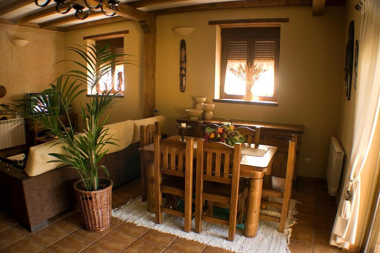 Casa Altobierzo, 9 Habitaciones Y 9 Banos Pobladura de las Regueras Ngoại thất bức ảnh